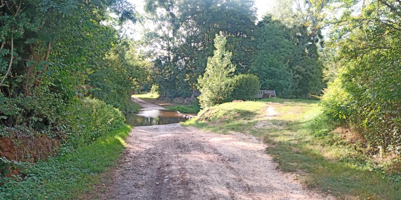 Montipouret La Cabane المظهر الخارجي الصورة